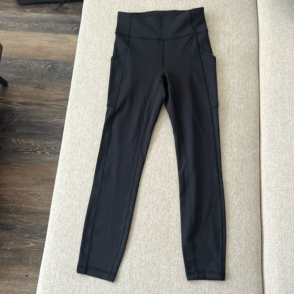 Lululemon Invigorate High-Rise Tight 25” - Black - Size 4
